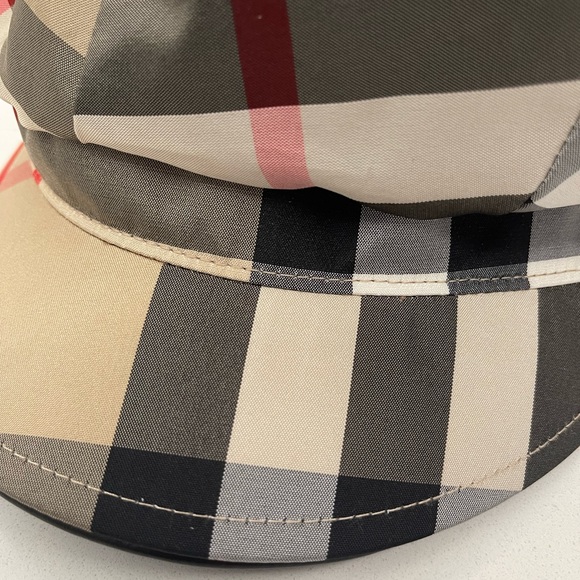 Burberry Pageboy Cap - Picture 4 of 9